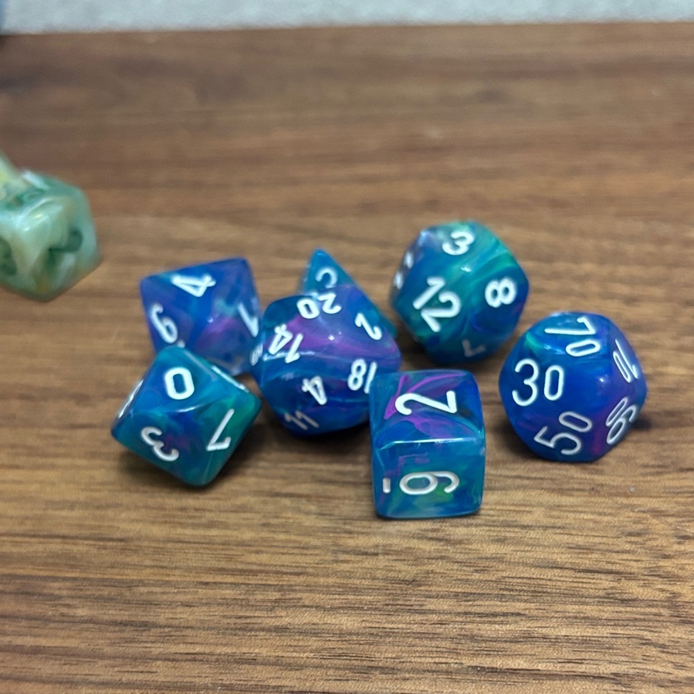 VOX MACHINA DICE SET: PIKE TRICKFOOT - Picture 2 of 7